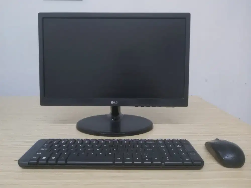 PC Komputer ECS + AMD A4-6300 Radeon 3.70 GhZ 4 GB 200GB