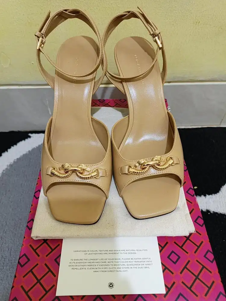 Jual Sendal Merk Tory Burch Baru Original