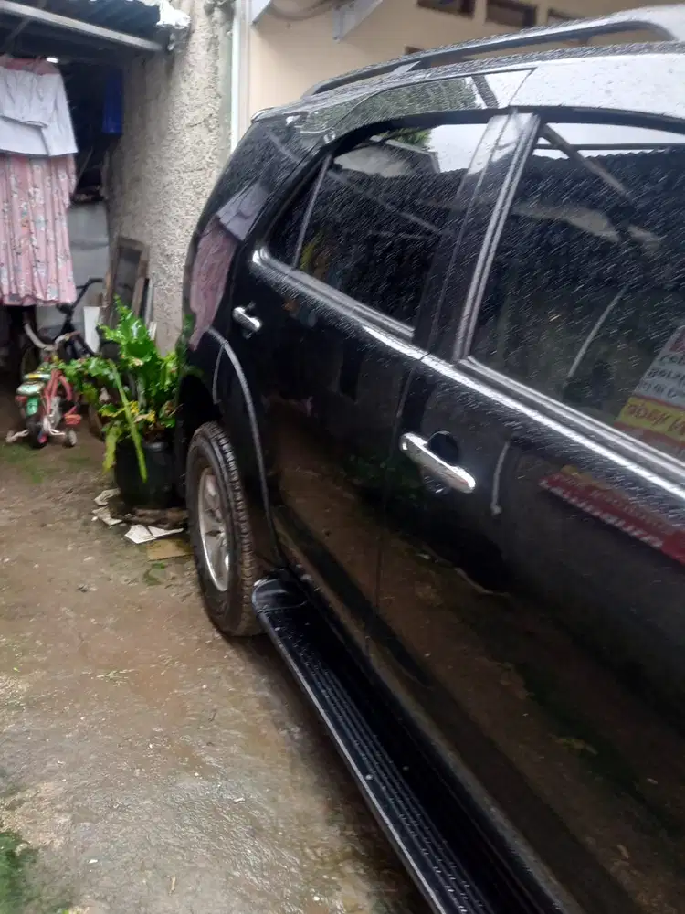 Toyota Fortuner 2006 Bensin