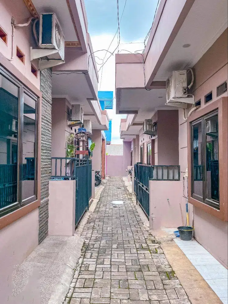 Dijual Rumah Siap Huni Lokasi Stategis Di Kawasan Pondok Aren Aman, Ny