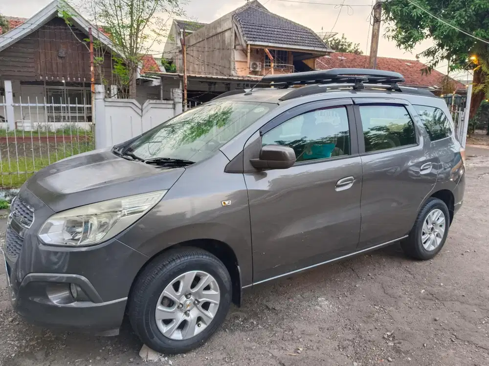Chevrolet Spin 2015 Bensin