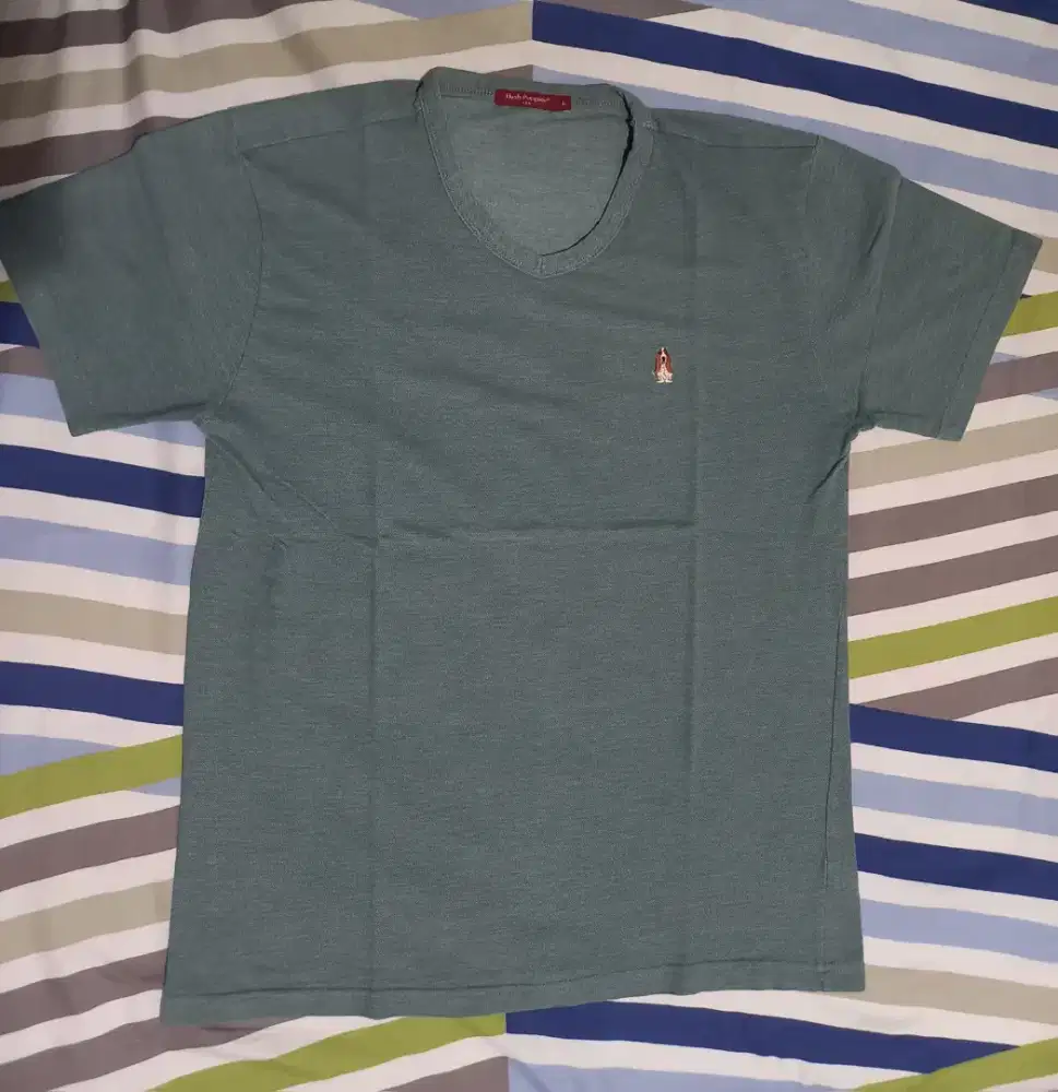 KAOS HUSH PUPPIES (COWOK)
