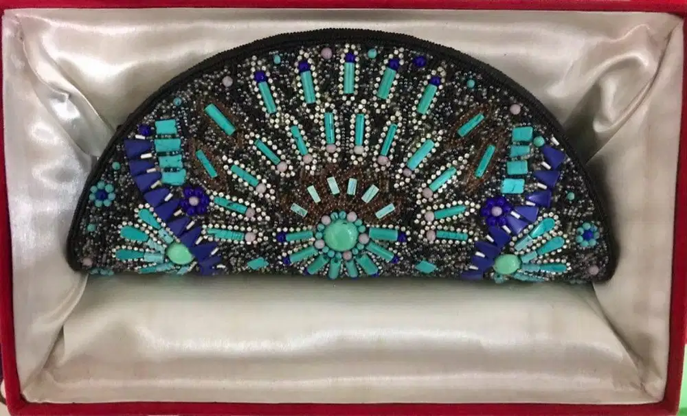 ORIGINAL BRAND NEW DONINI CLUTCH (TAS RESEPSI / TAS PESTA)
