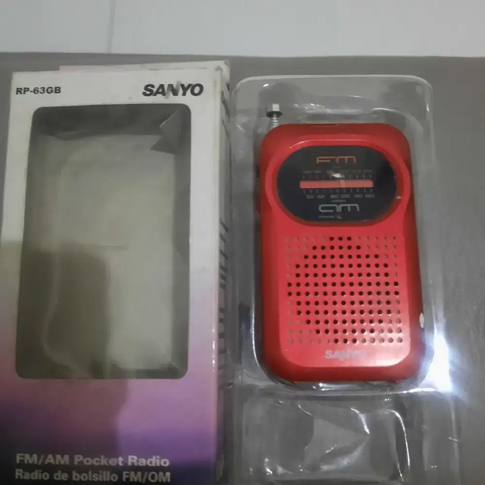 Radio sanyo mulus bagus