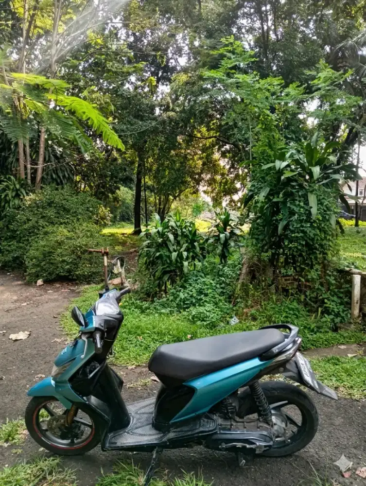Di jual honda beat karbu tahun 2011