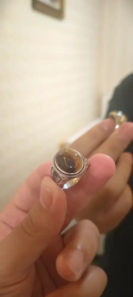 Cincin beli dari madinah