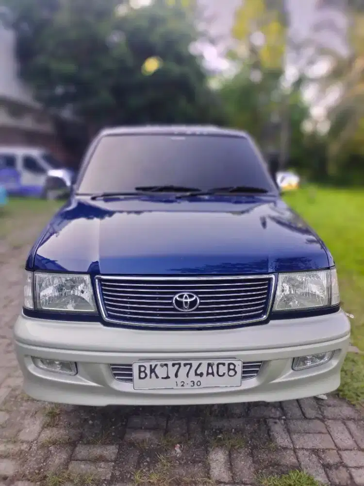 Di jual kijang krista 2.0 masih mulus jarang pakek