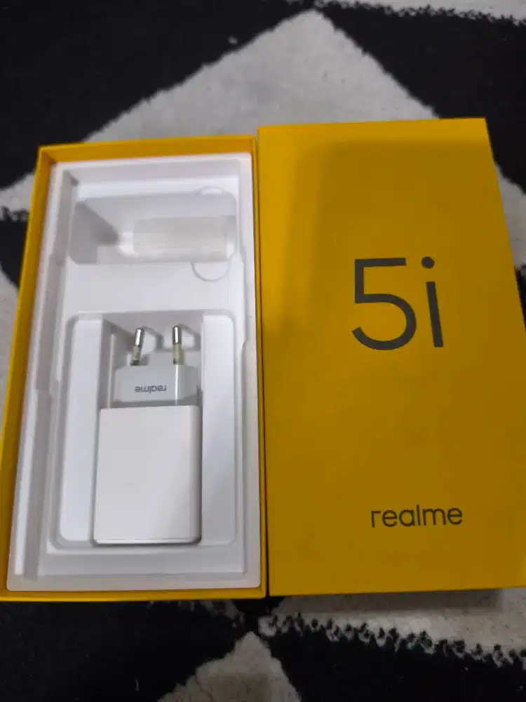HANDPHONE REALME 5i
