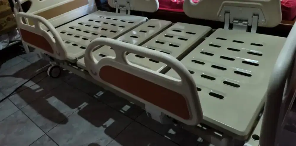 Bed pasien electric