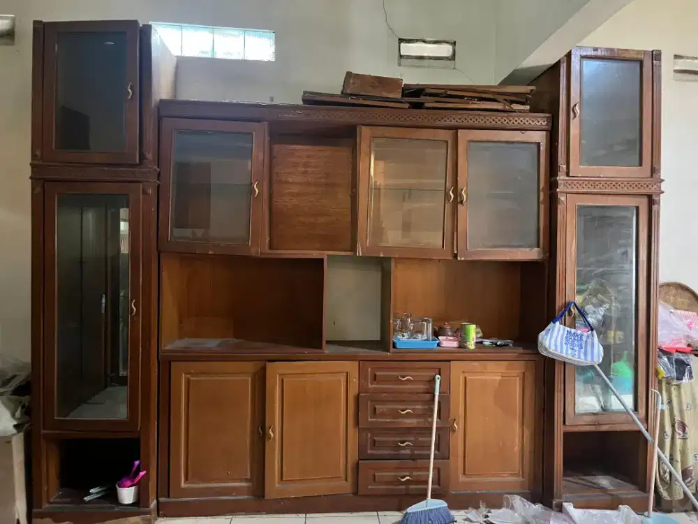 Lemari Copot Pasang 9 pintu Kaca