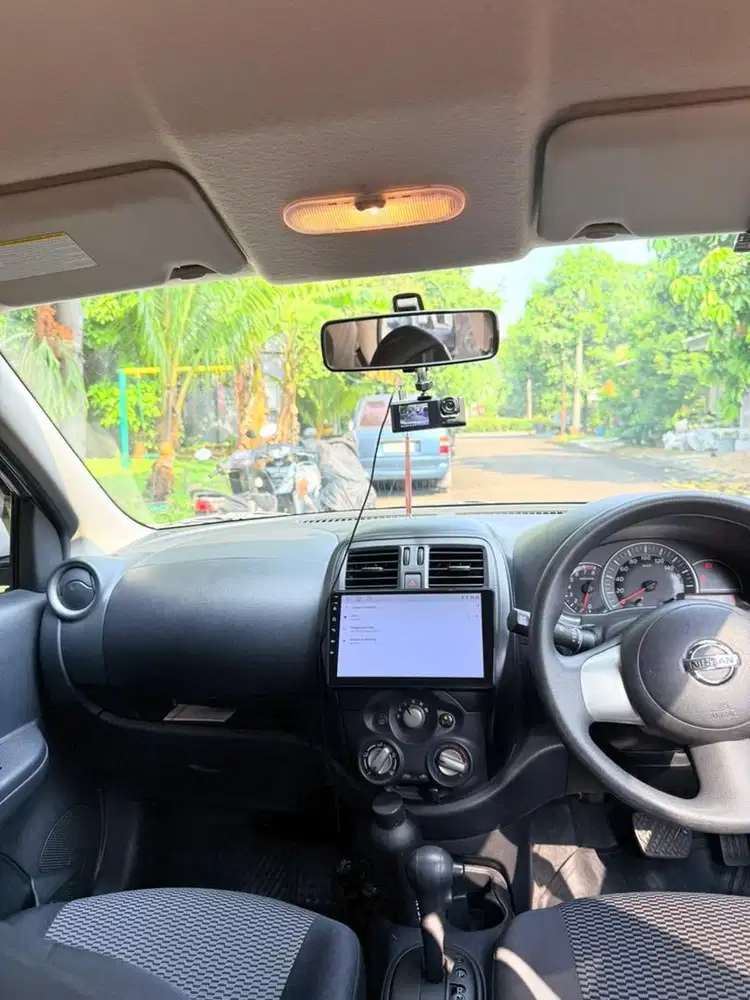Nissan March 2017 Bensin