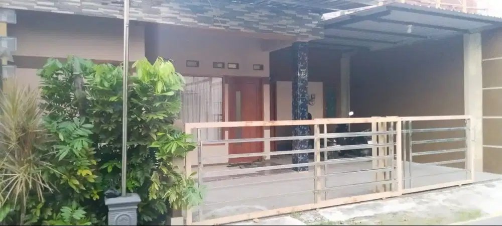 Rumah 2 Lantai Modern Siap Huni