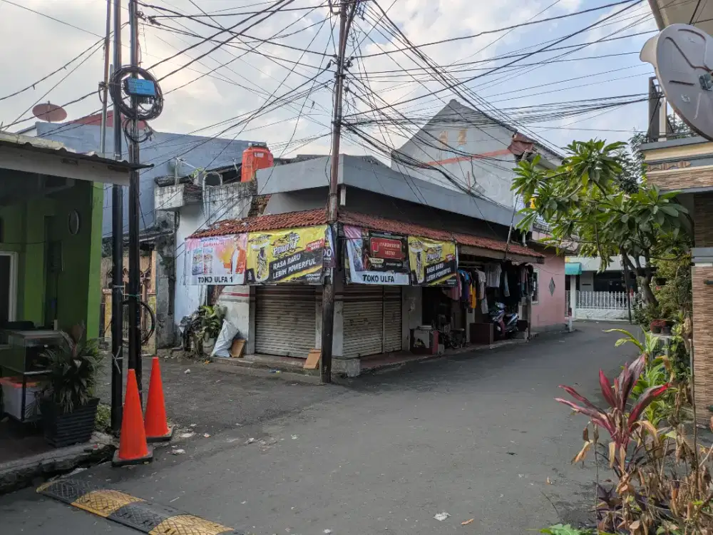 Dijual kontrakan 2 pintu dan 1 kios warung