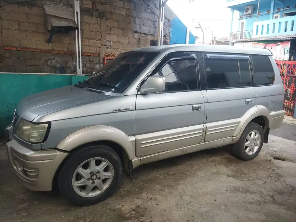 Mitsubishi Kuda 2003 Bensin