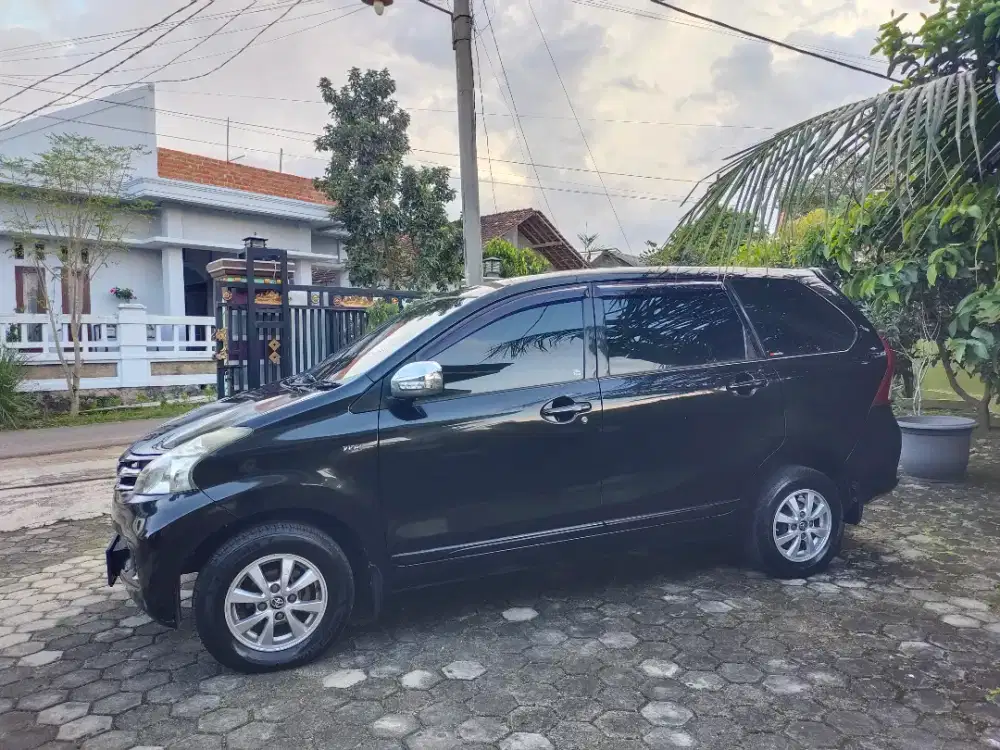 AVANZA TYPE G 1.3 Black