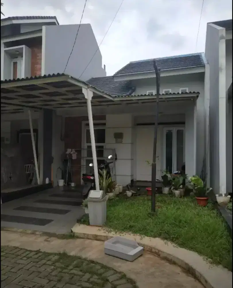 Disewakan rumah cluster dekat stasiun