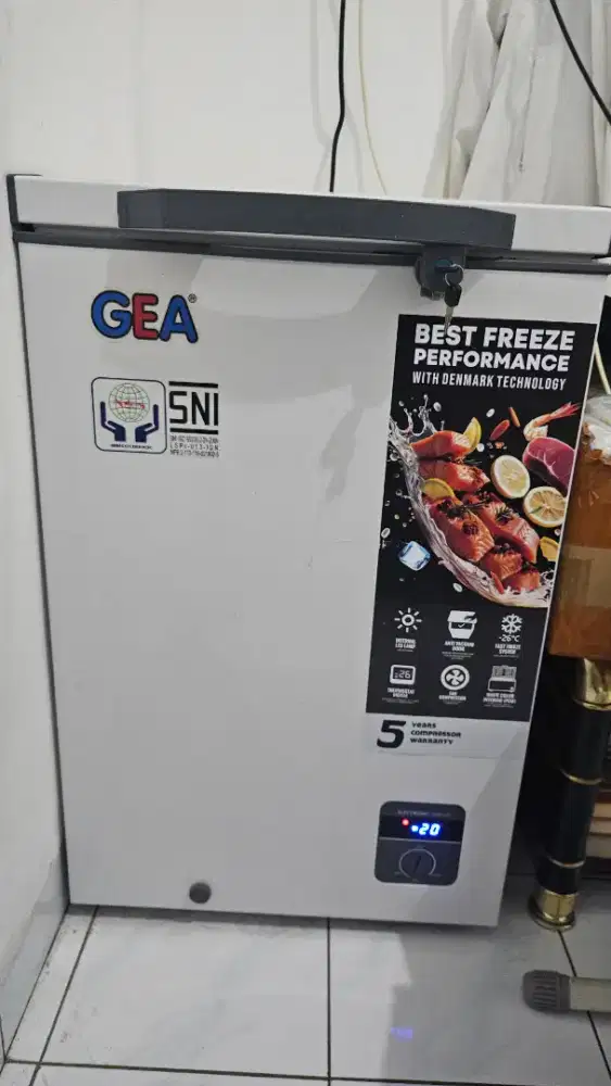 JUAL FREEZER MERK GEA KAP 100 LTR