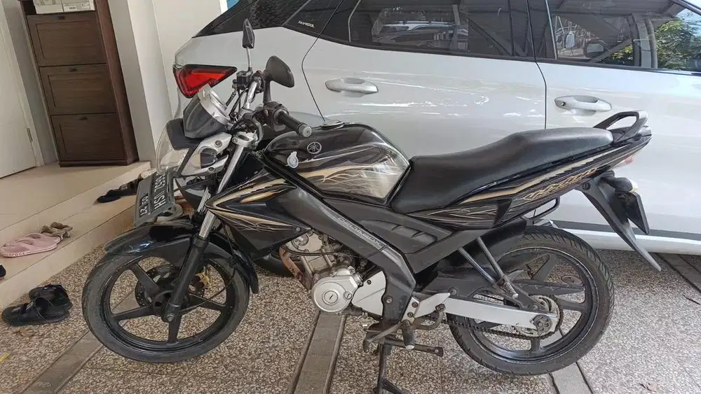 Dijual motor bekas yamaha vixion 2011
