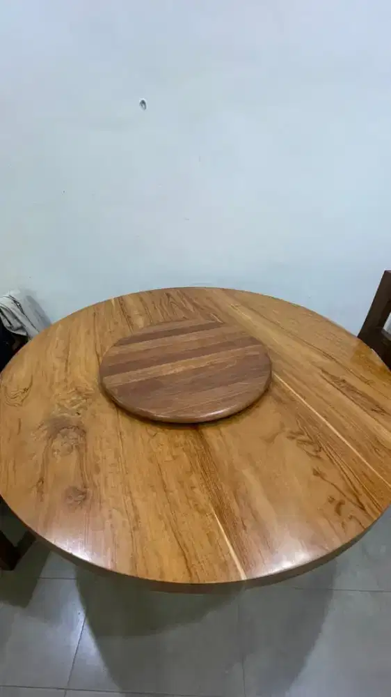 Meja solid jati