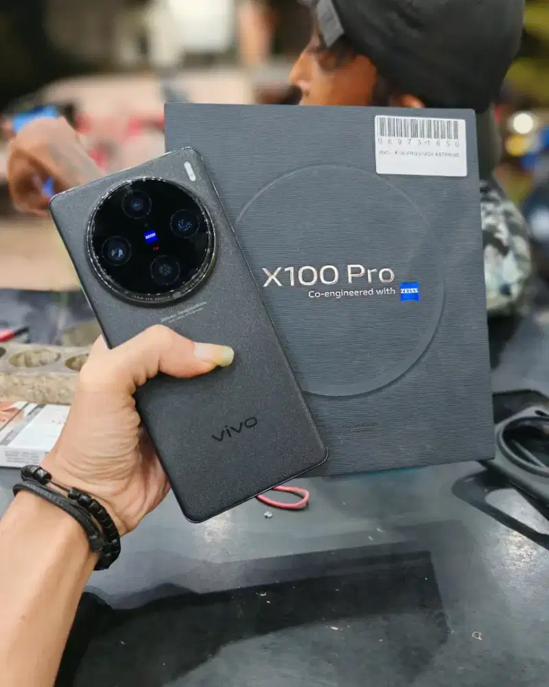 Vivo x100 pro 16/512 normal 
Lengkap