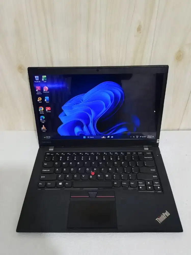 Lenovo Thinkpad X260 Coding Multitasking