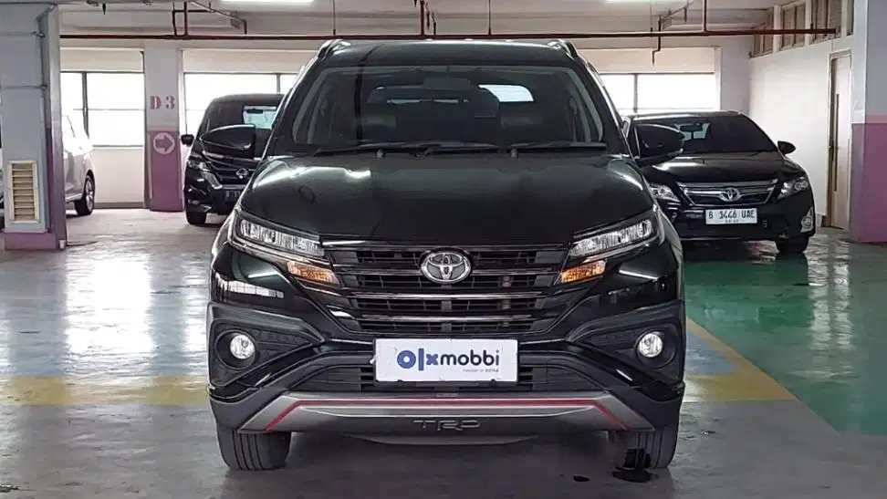 TDP 10JT, Toyota Rush 1.5 TRD Sportivo Bensin-AT Hitam 2020