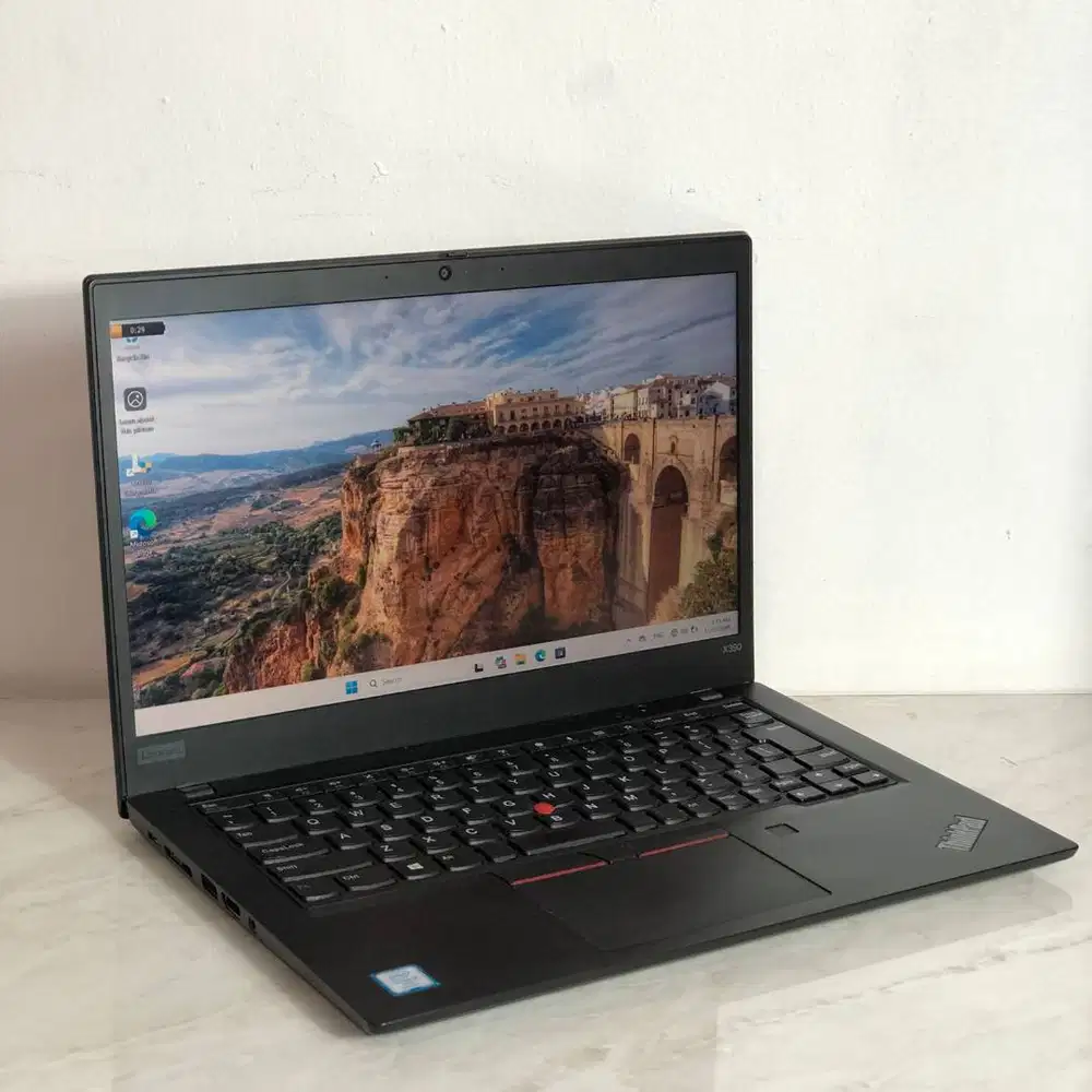 PROMO Lenovo ThinkPad X390 8th Gen i7 16GB 256GB SSD normal