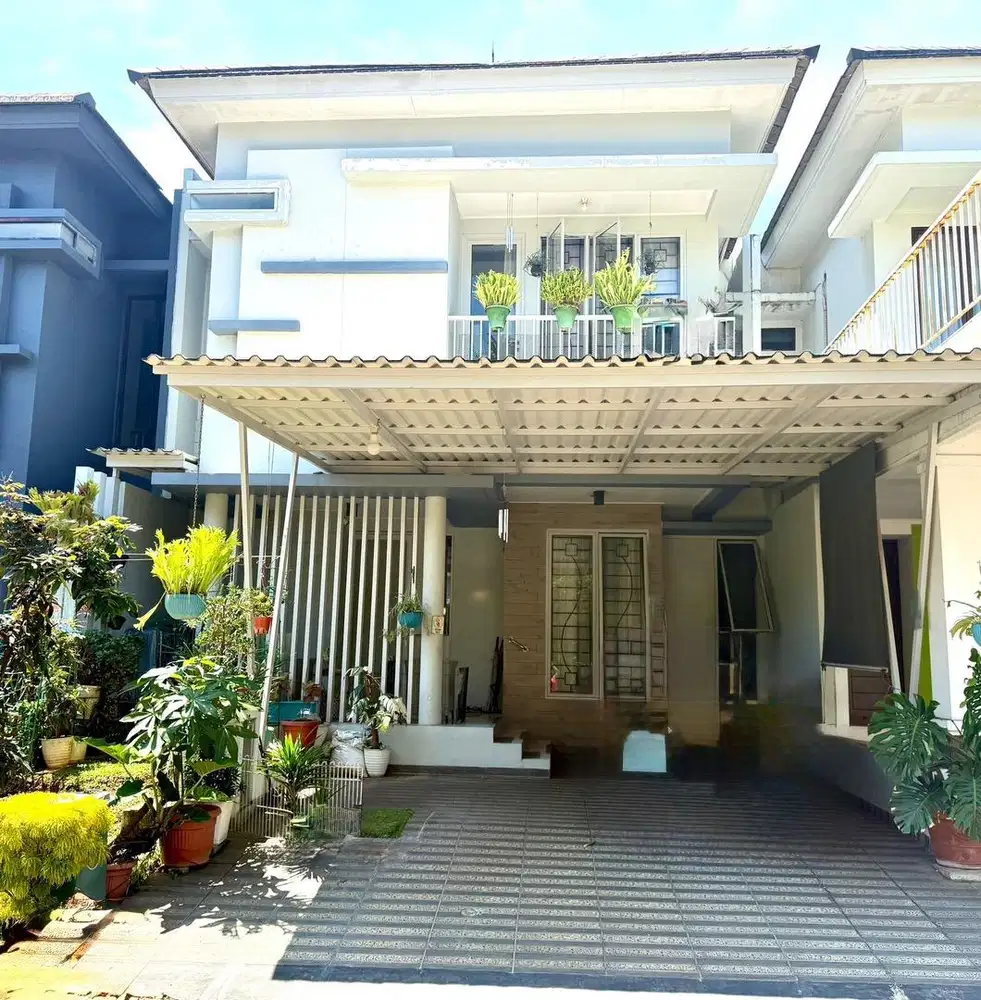 HOT SALE!!!RUMAH MEWAH SIAP HUNI SUDAH FULL FURNISH LOKASI STRATEGIS