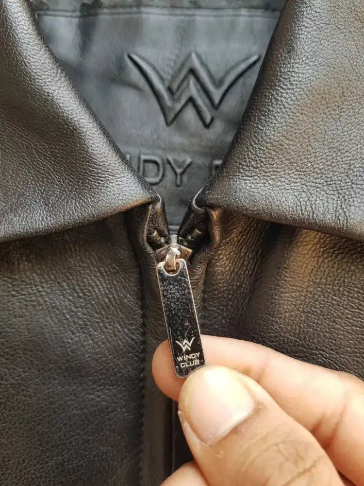 Jaket kulit asli