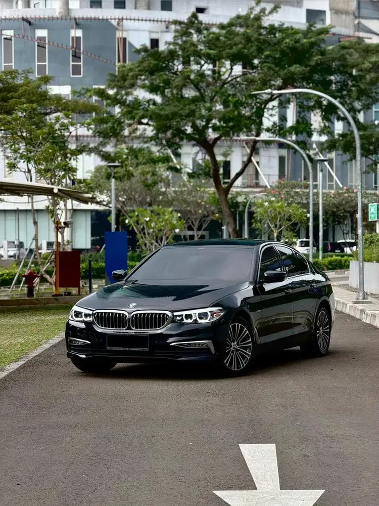 CASH BMW 520i Luxury Line 2018 Good Condition Full Record
