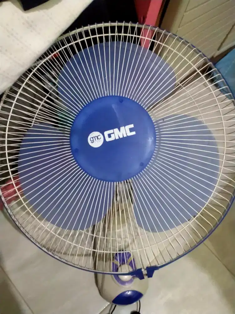 Kipas angin dinding GMC 16 inci