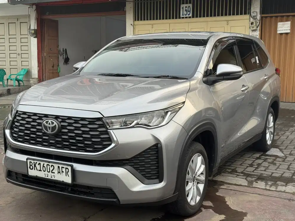 Toyota Zenix V 2,0 cvt tahun 2024