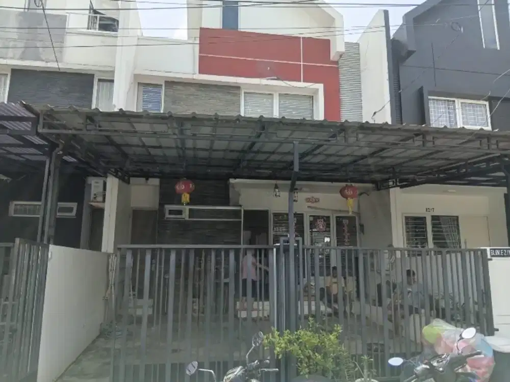 Disewakan rumah modern minimalis bagus rapi di cluster perumahan imperial gading
