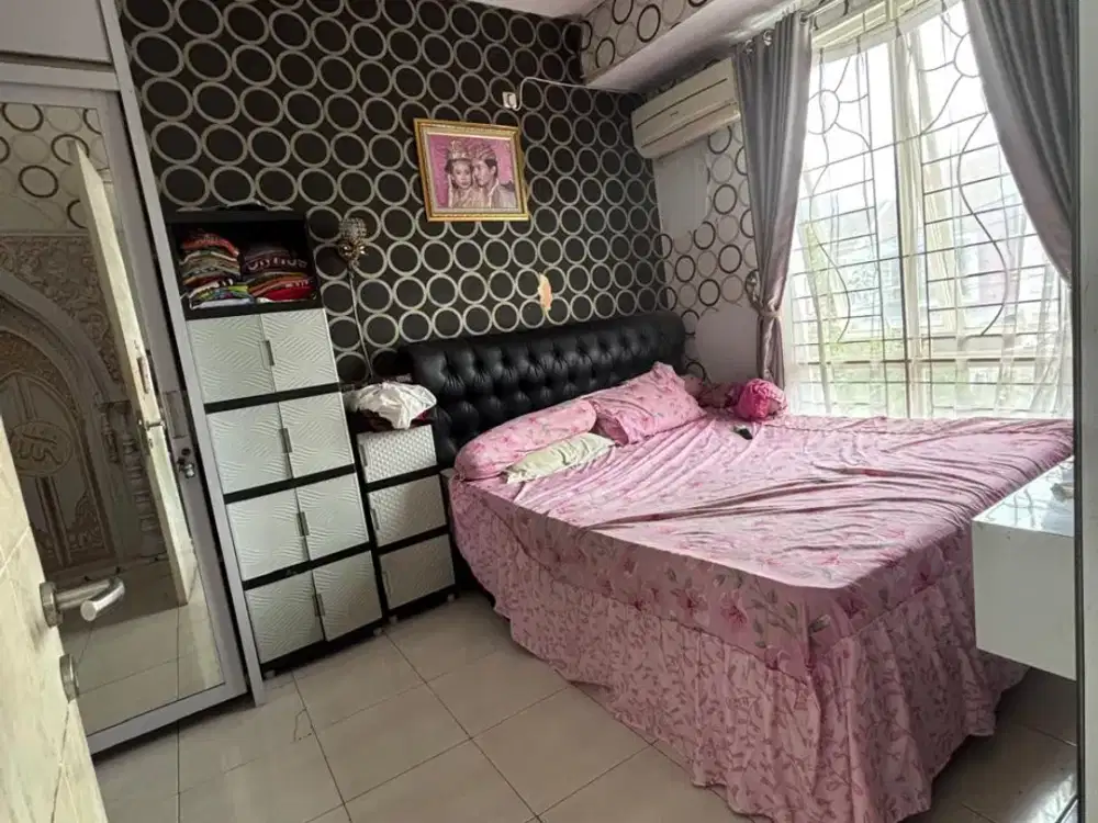 Dijual Rumah 2 Lantai dengan Lingkungan yang Aman dan Nyaman di Cluster Ifolia. (032)