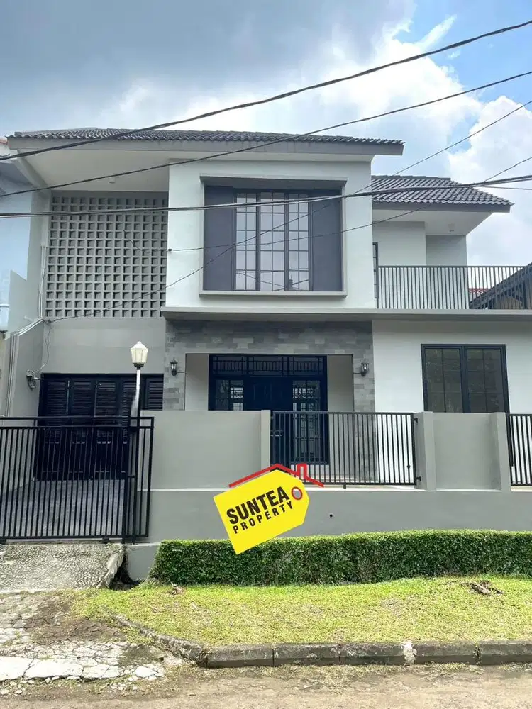 HOT SALE!!!RUMAH MEWAH SIAP HUNI BRANDNEW LOKASI STRATEGIS AMAN NYAMAN
