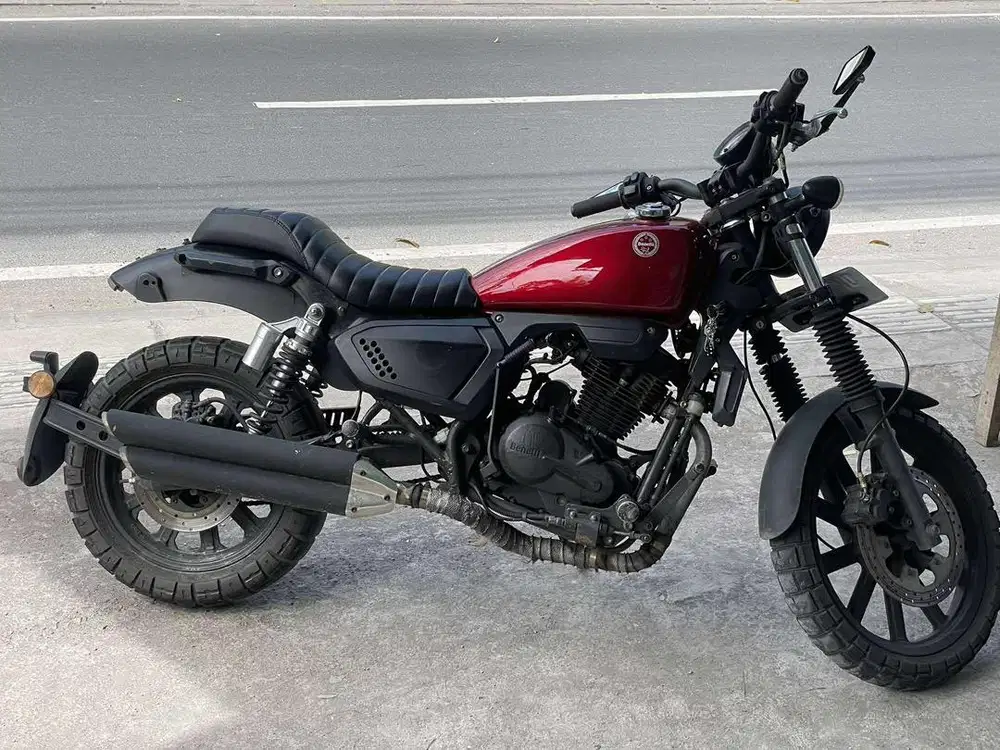 Benelli Evo 200
