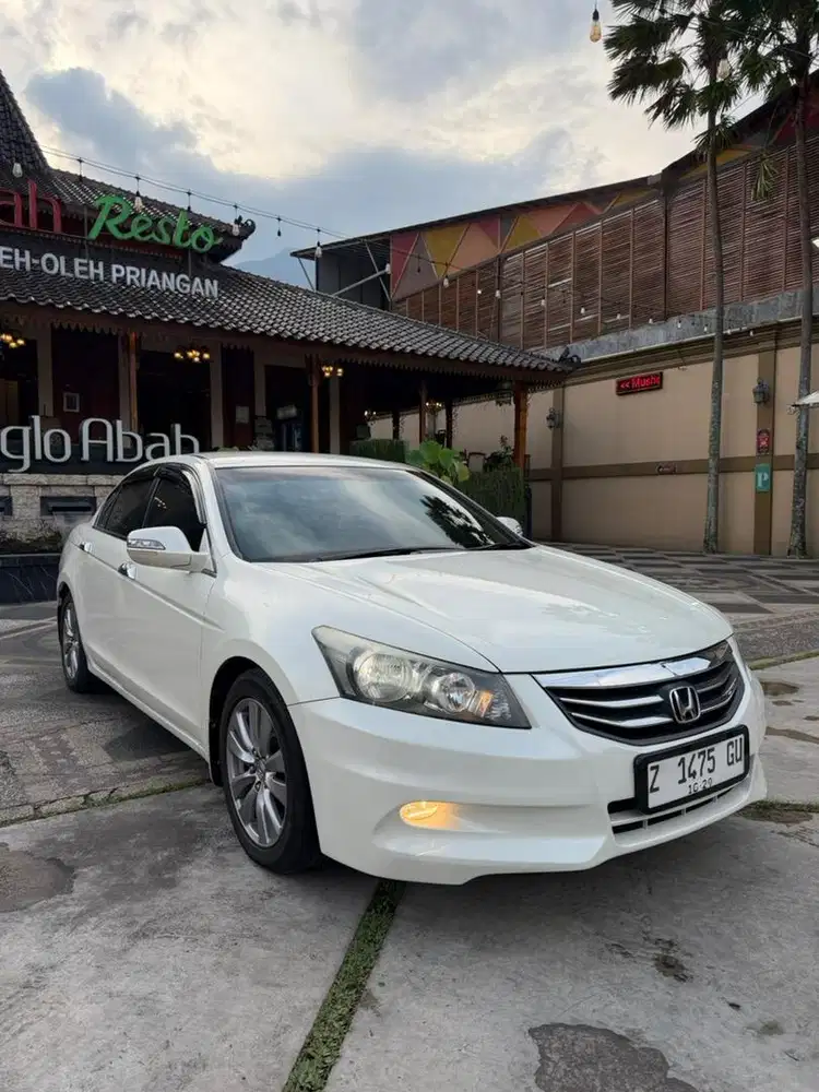 Honda Accord 2011 Bensin