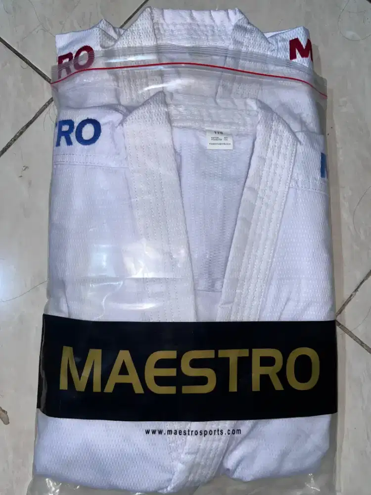 Di jual Baju Tegi Karate Baru Maestro AKA & AO