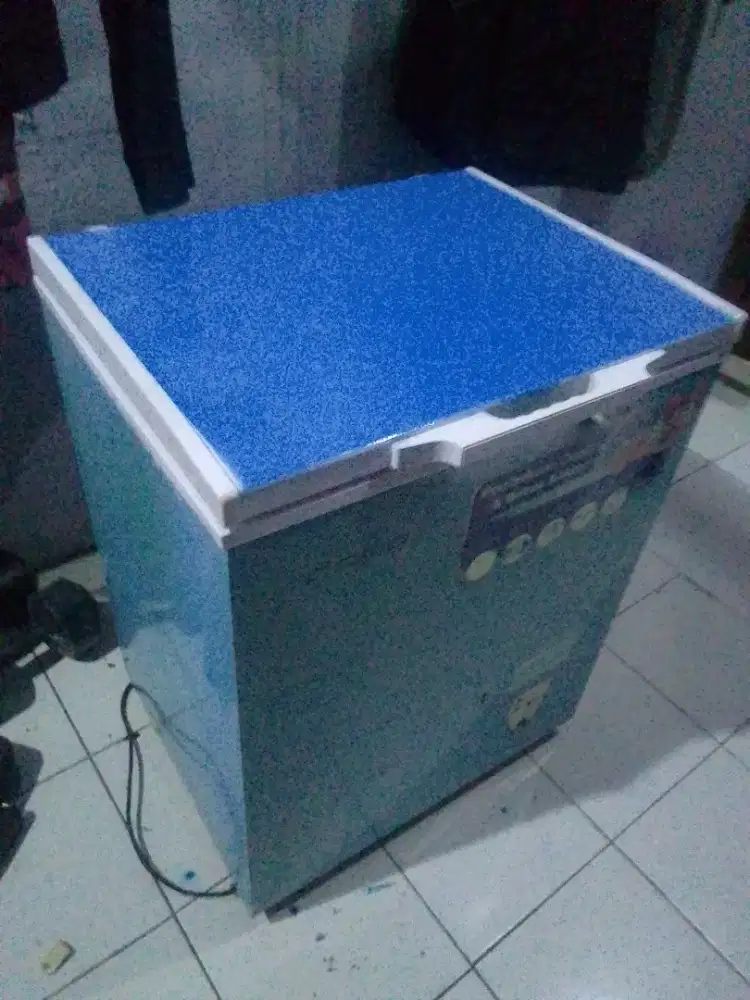 Frizer box 100 liter normal dingin Joss