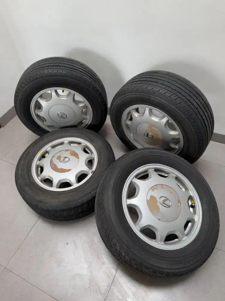 Rare...Velg oem Lexus LS400