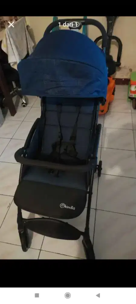 Stroller Lipat merek Kindla