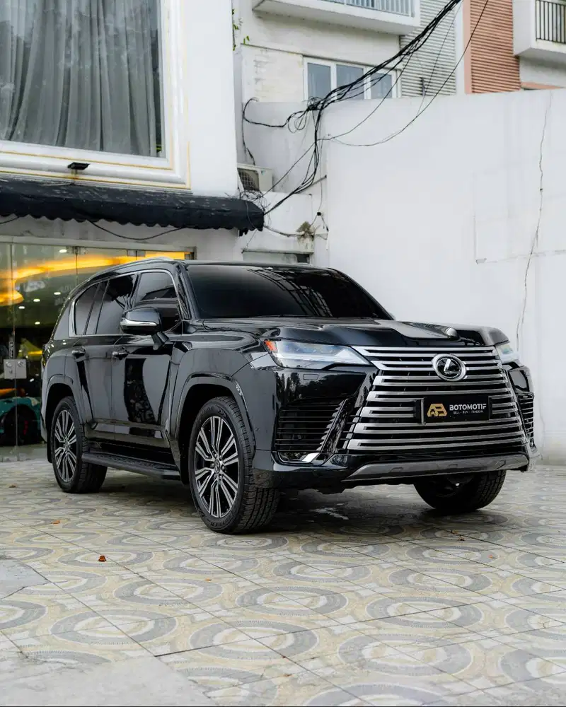 Lexus LX 700h Luxury 7-Seater 2025