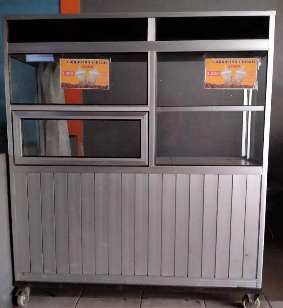 DI JUAL ETALASE UNTUK USAHA