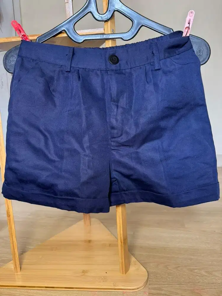 Celana Pendek Navy