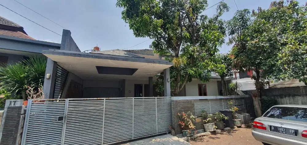 dijual murah rumah strategis situsari dkt suryalaya buahbatu bandung