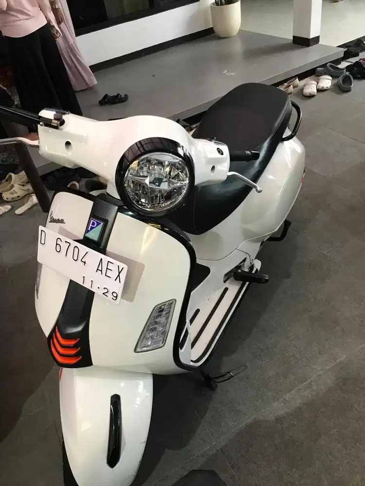 Vespa GTS 150 IGET supper sport