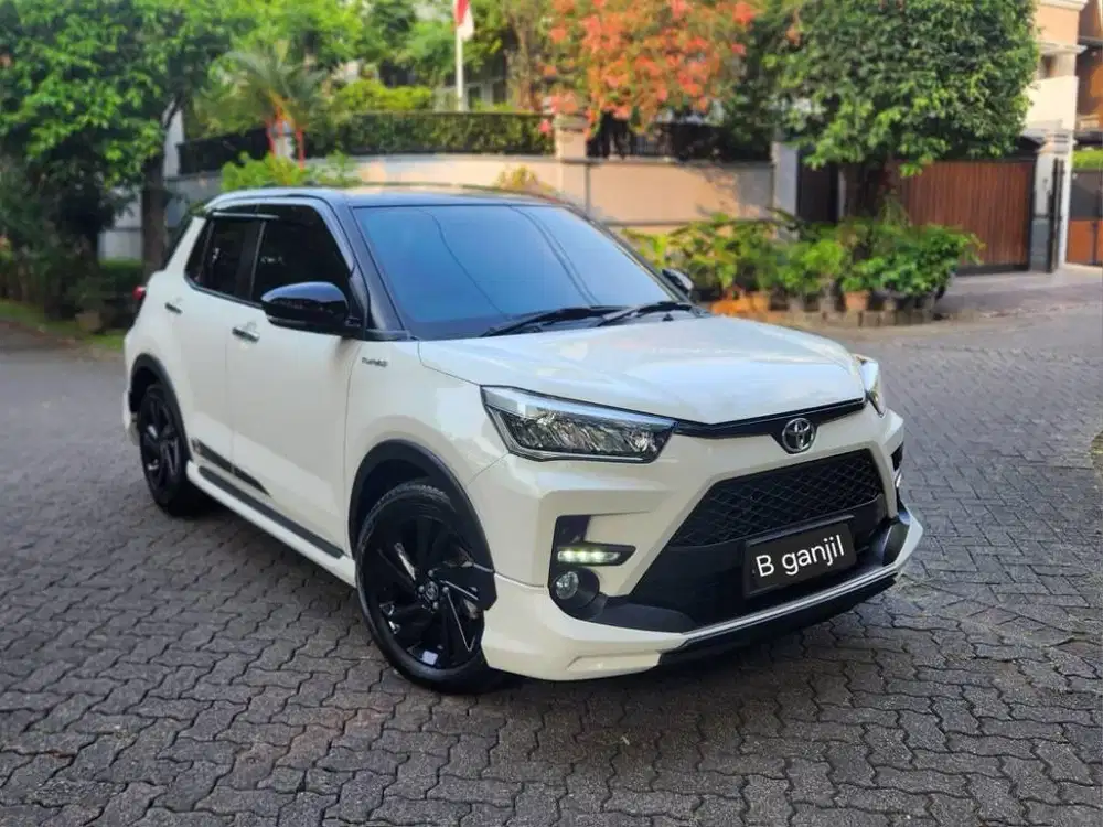 Toyota Raize GR at TSS two tone km 6rb tgn 1 like new
