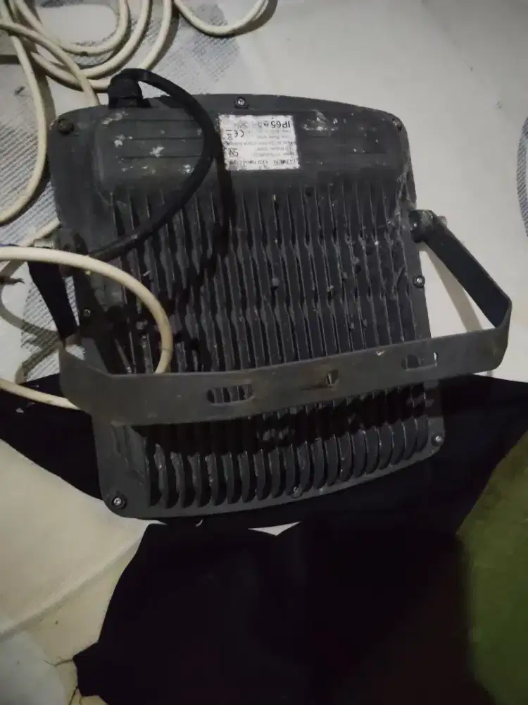 Lampu tembak Luxen