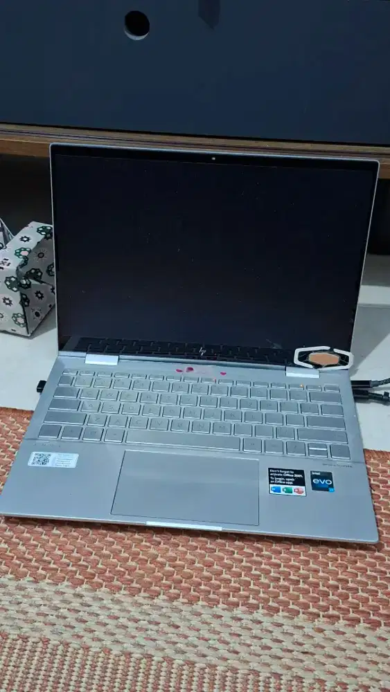 HP Envy x360 i7 12th 16GB/1TB OLED Rusak Layar & Engsel – Masih Nyala