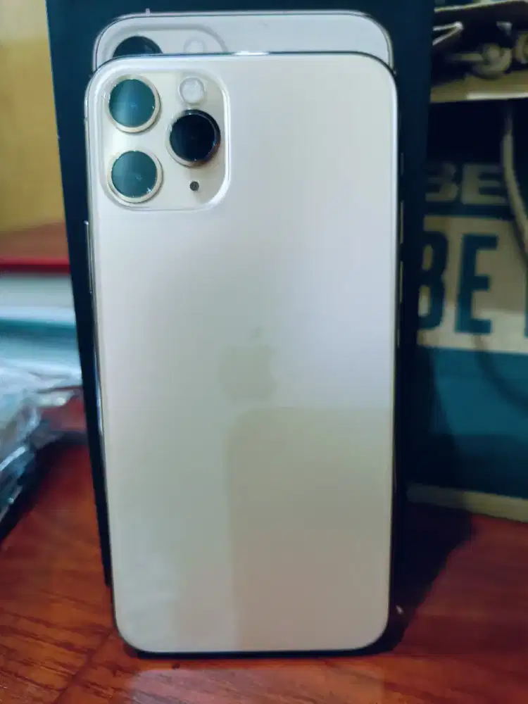 iPhone 11 pro 256gb GOLD